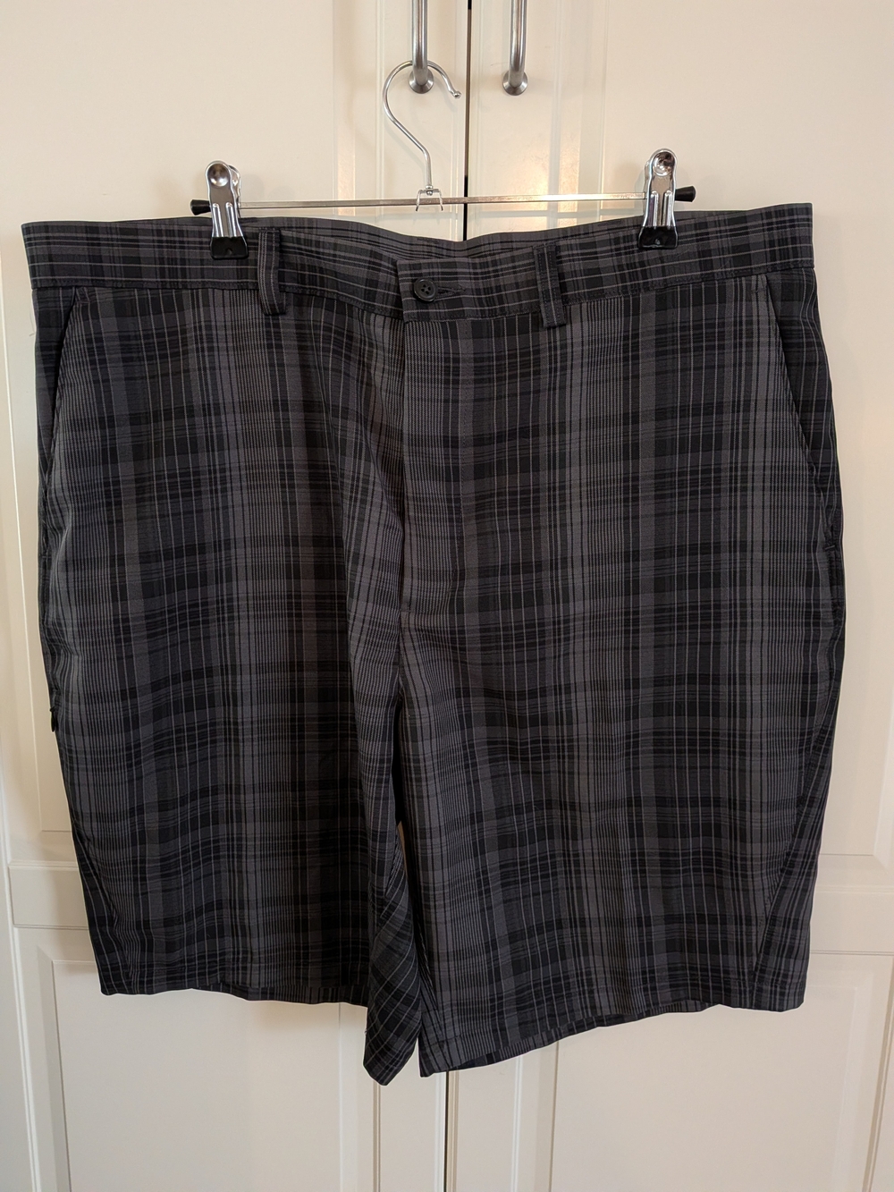 Men's Gray Plaid Performance Shorts